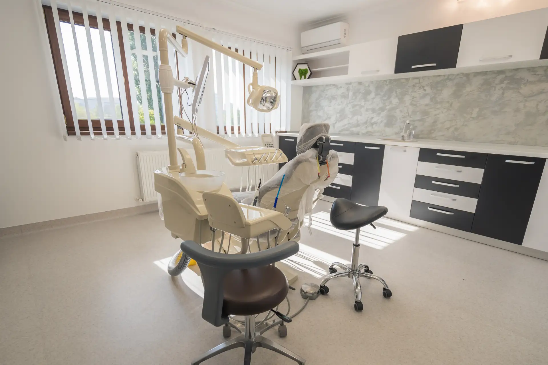 dental-cabinet